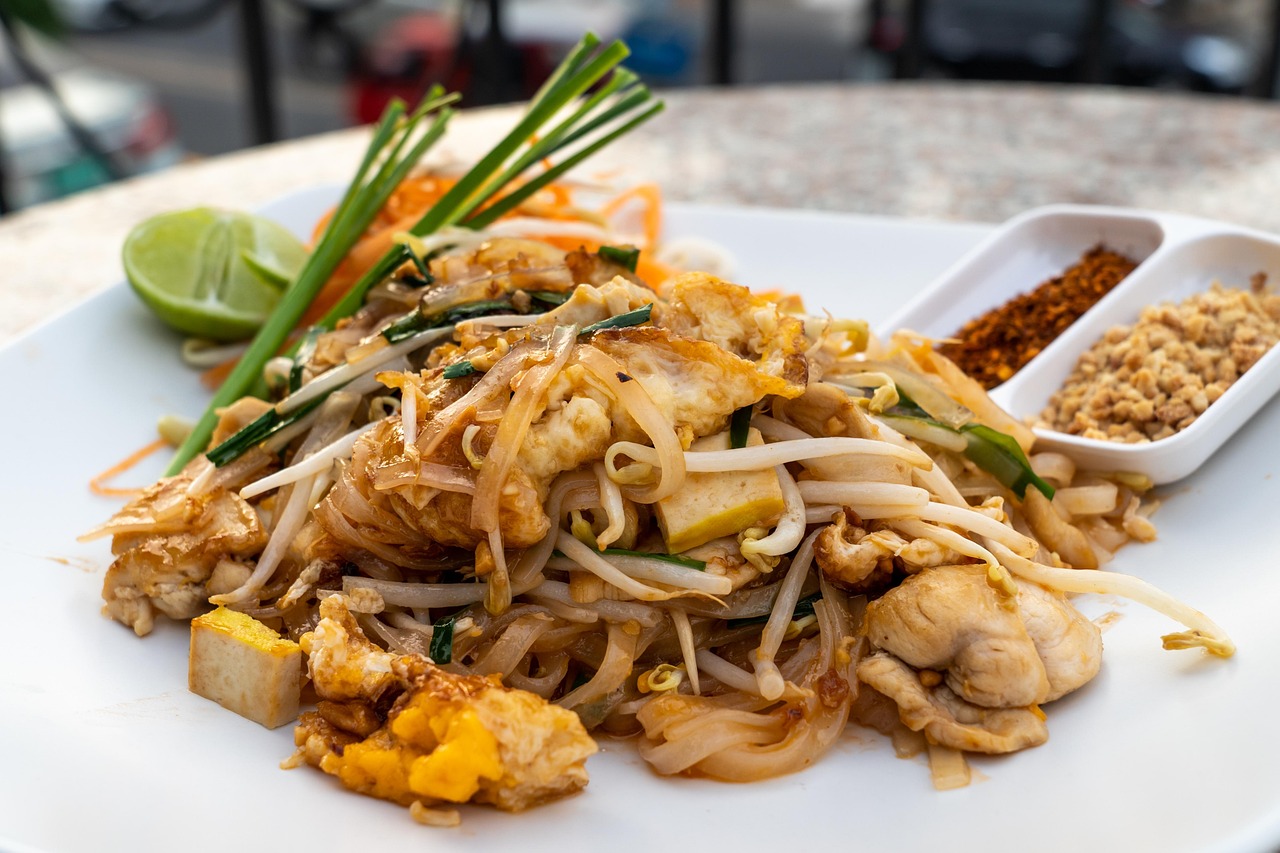 pad thai, thai food, thailand, asian food, asia, food, thai, rice, bangkok, restaurant, papaya, tasty, delicious, fresh, organic, healthy, eat, vegetable, green, asian, noodles, nature, nutrition, natural, cooking, pad thai, pad thai, pad thai, pad thai, pad thai, thai food, thai food