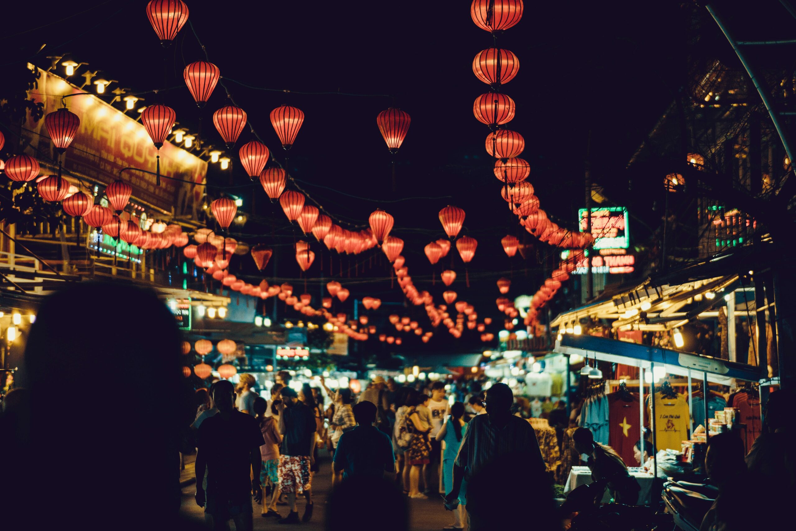 Exploring Taiwan’s Night markets by scooter: The Ultimate Experience