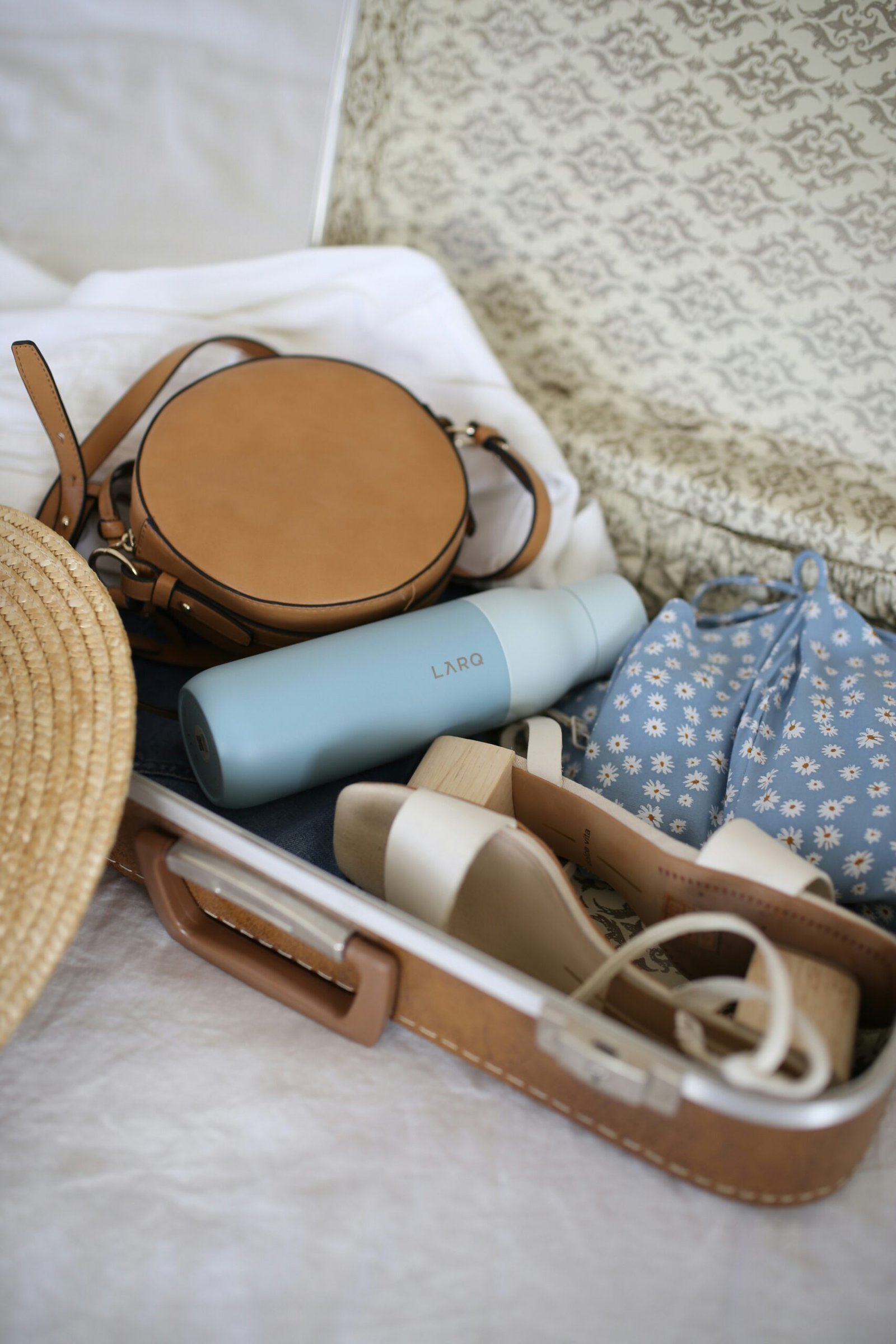 5 Essential Things to Explore the World Fearless